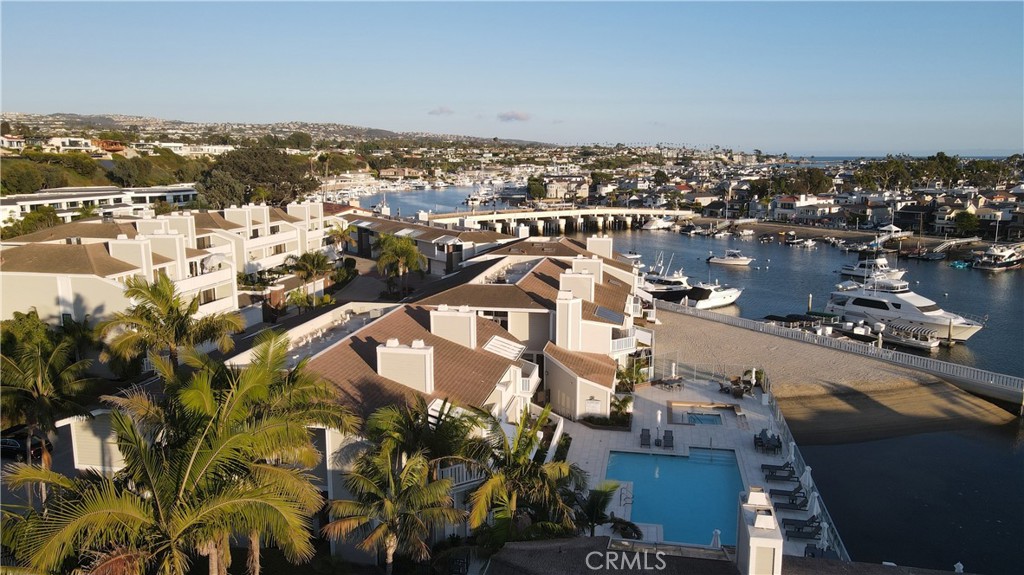 994 Bayside Cove