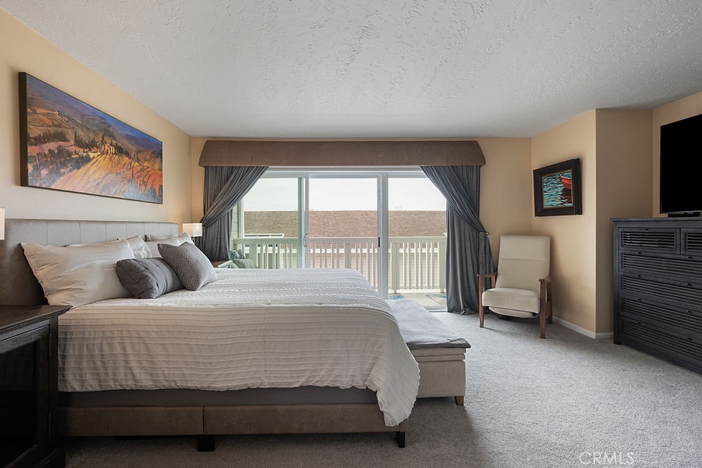 994 Bayside Cove