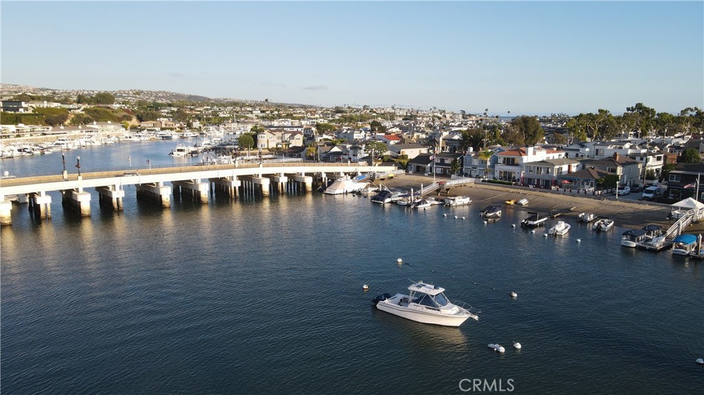 994 Bayside Cove