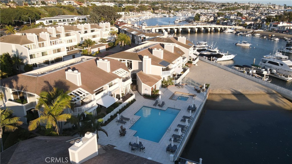 994 Bayside Cove