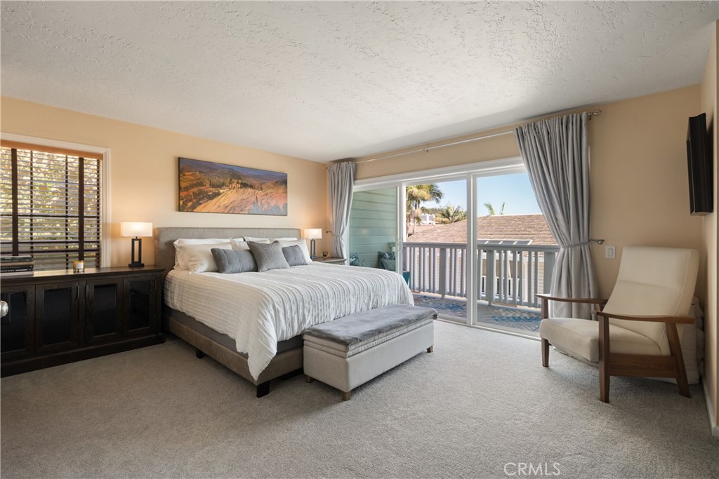 994 Bayside Cove