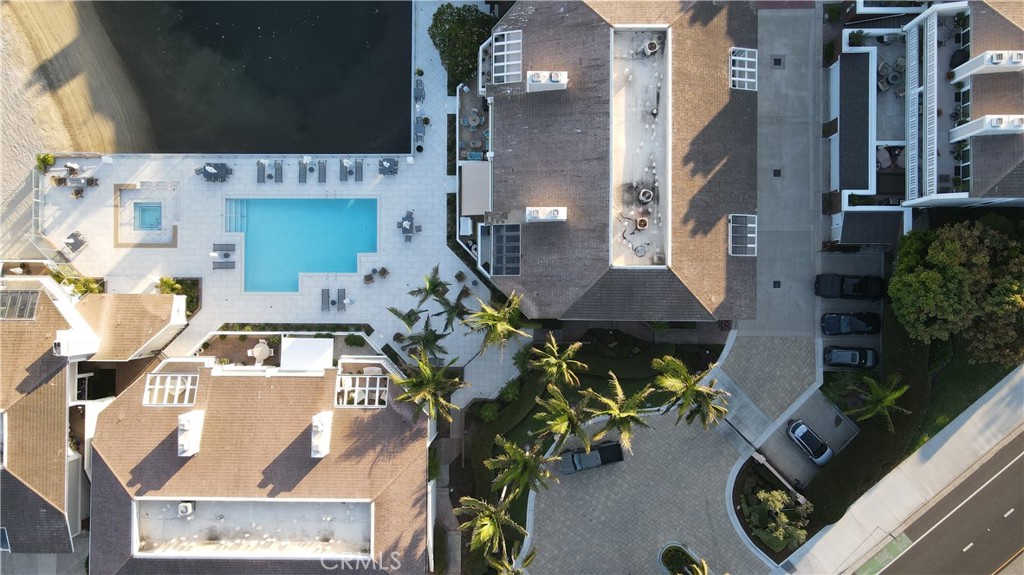 994 Bayside Cove
