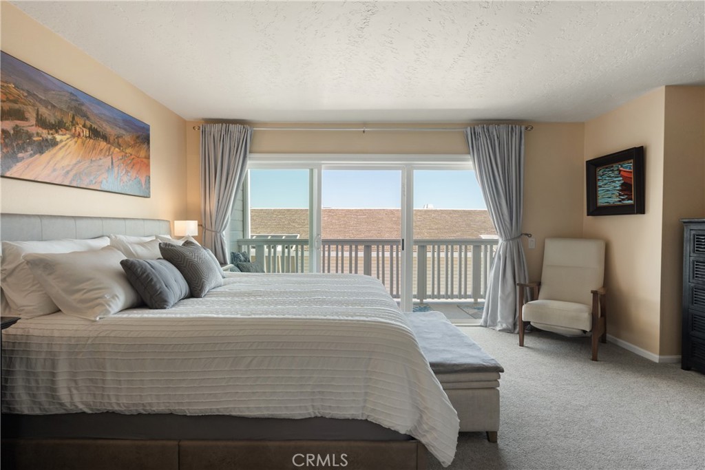 994 Bayside Cove