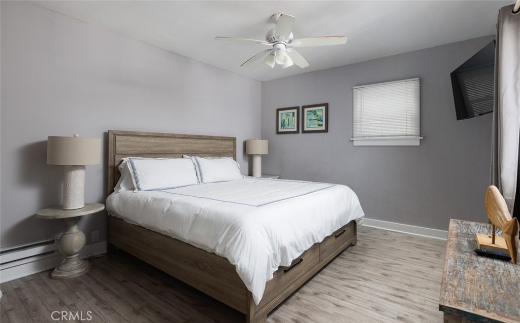 1113 W Balboa Boulevard