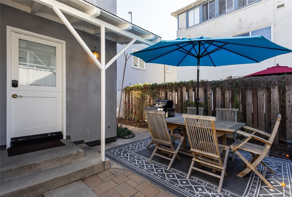 1113 W Balboa Boulevard