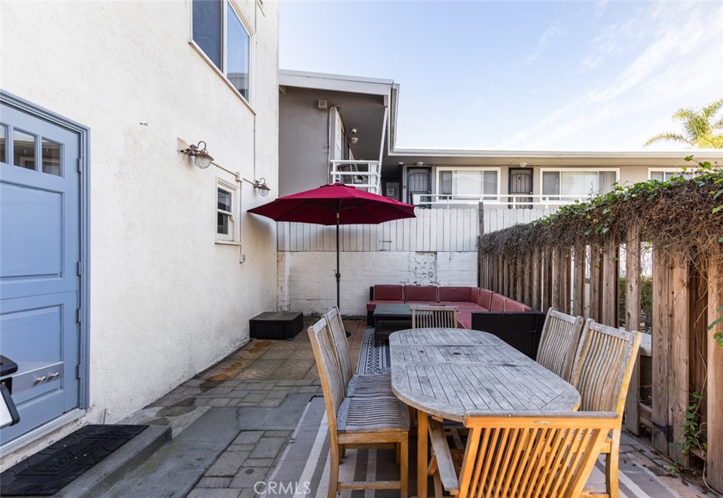 1113 W Balboa Boulevard