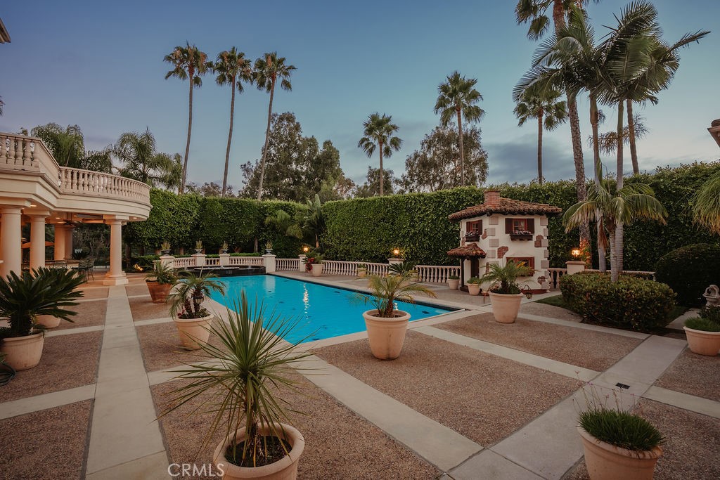 16727 Serra Drive