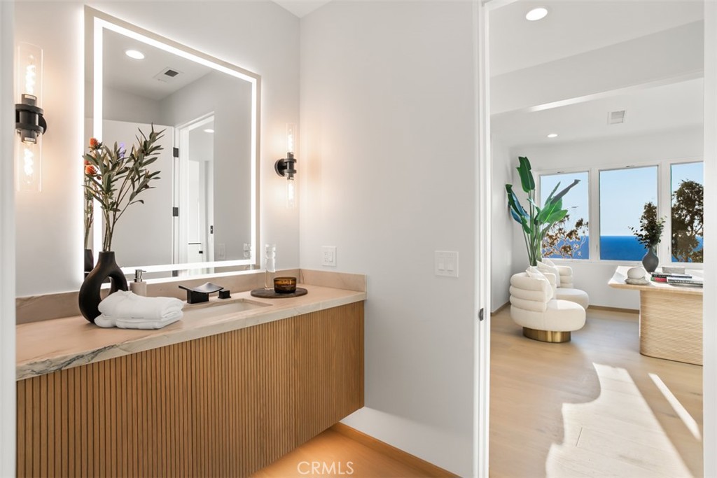 31 N Vista De Catalina