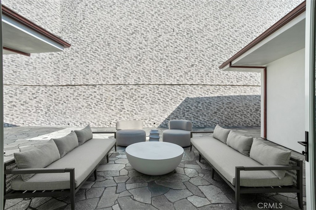 31 N Vista De Catalina