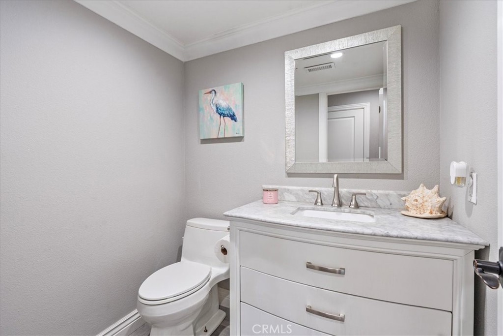 22192 Newbridge Drive 8