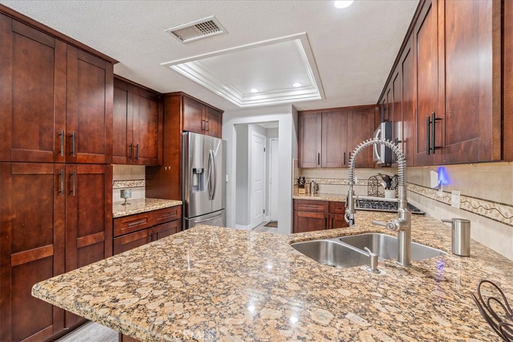 22192 Newbridge Drive 8