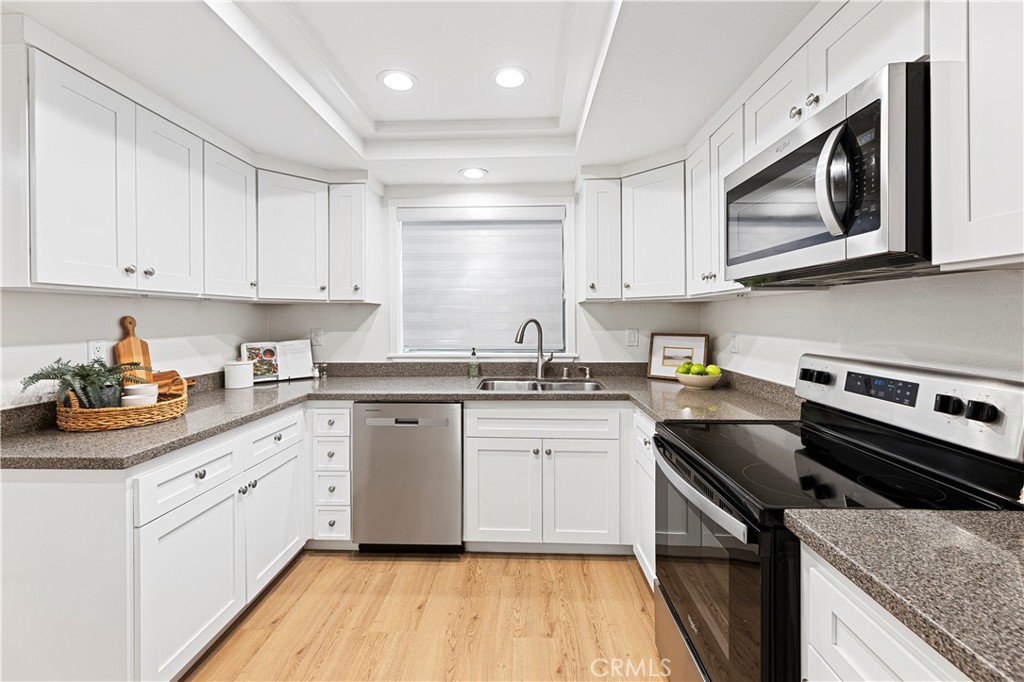 31501 E Nine Drive 19-F