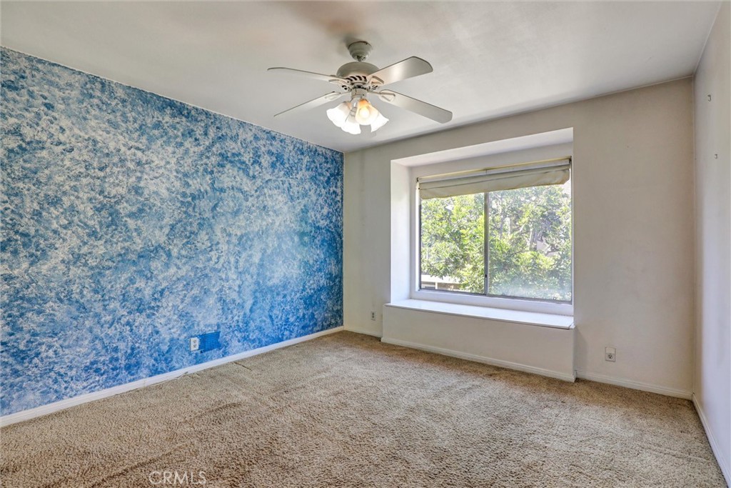 10 Candlewood Lane