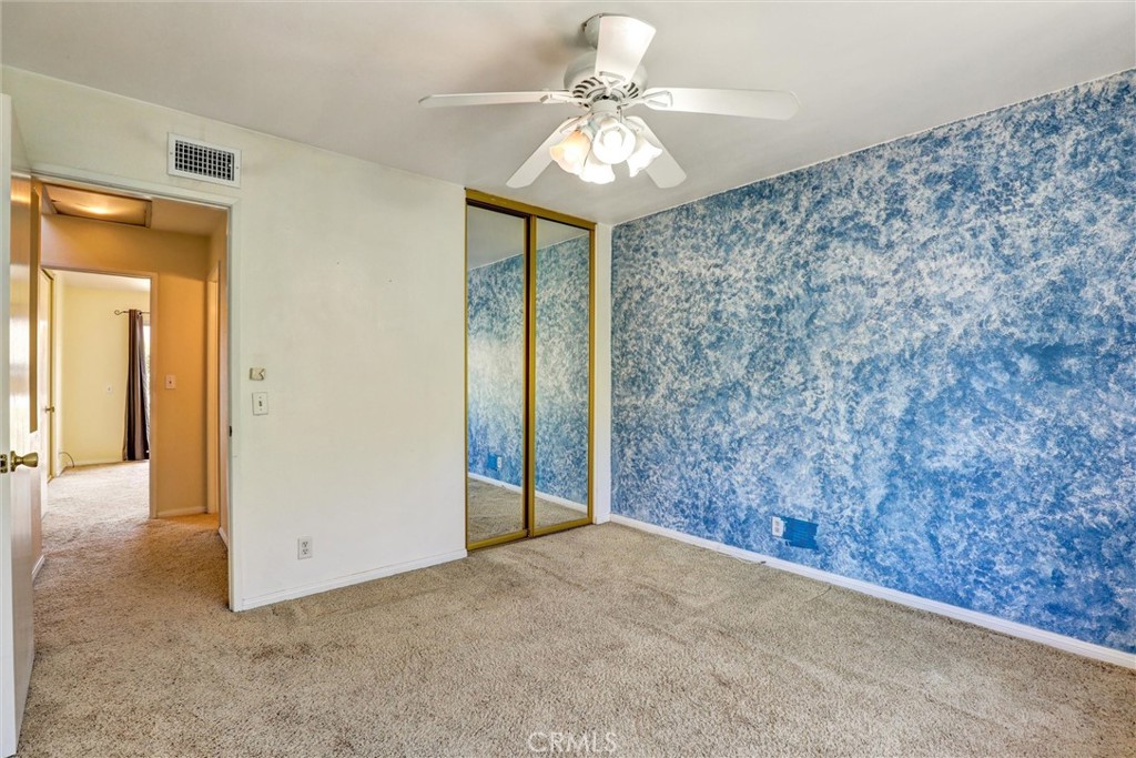 10 Candlewood Lane