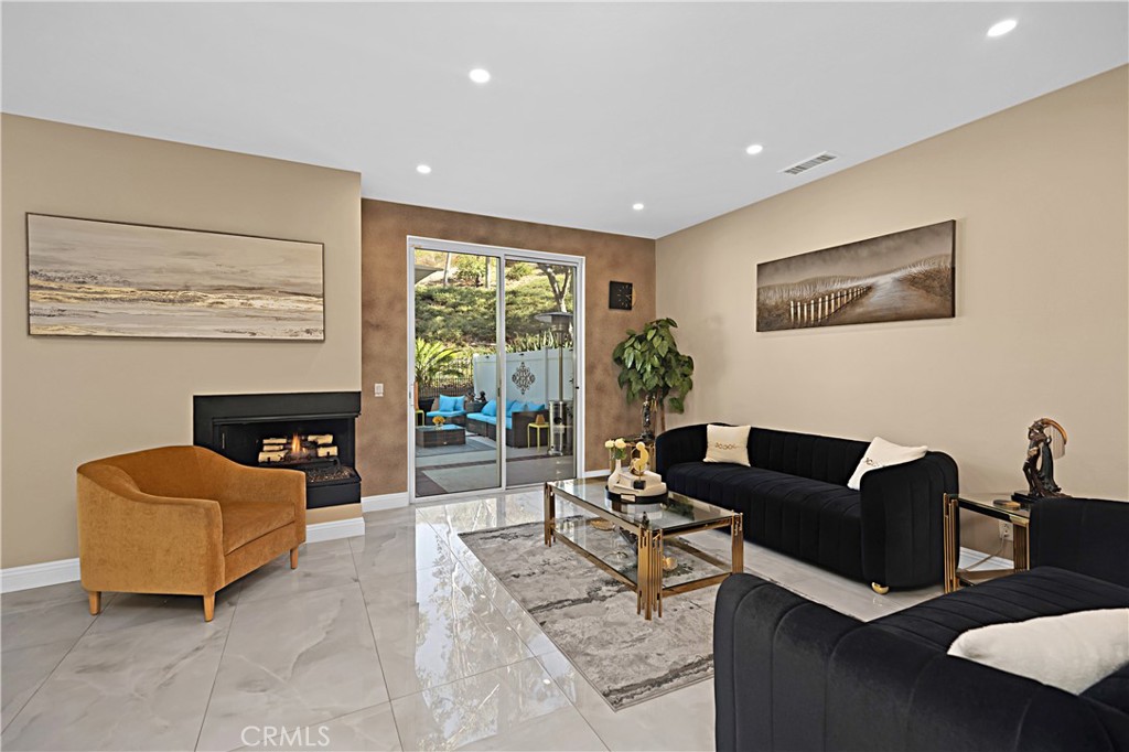 75 Mira Mesa