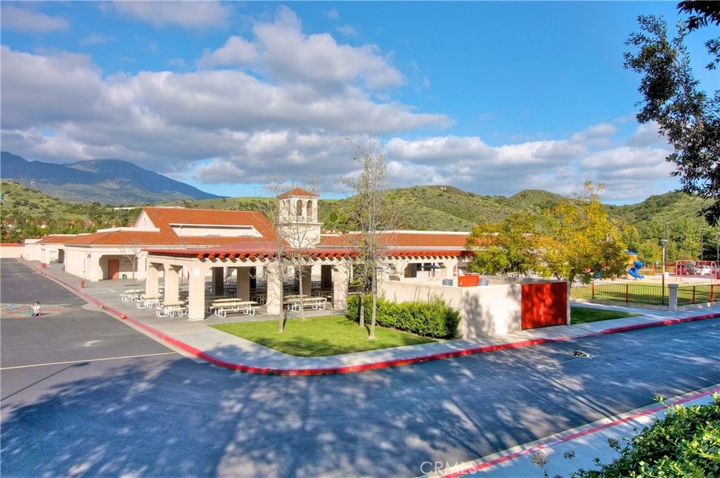 75 Mira Mesa