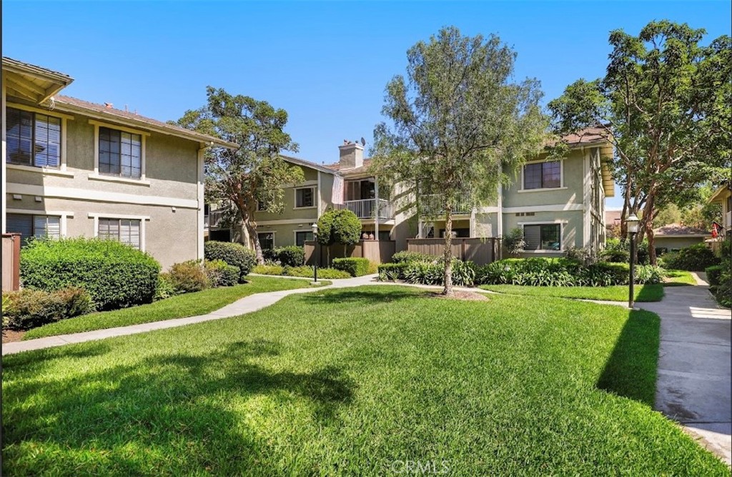 1101 Packers Circle 8