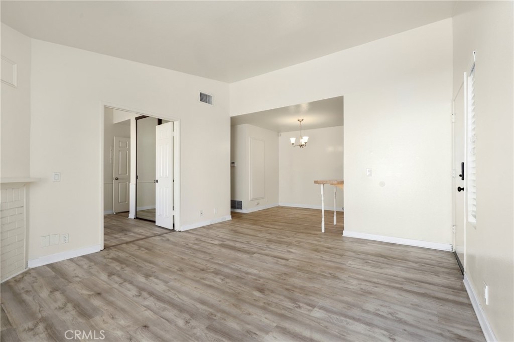 1101 Packers Circle 8