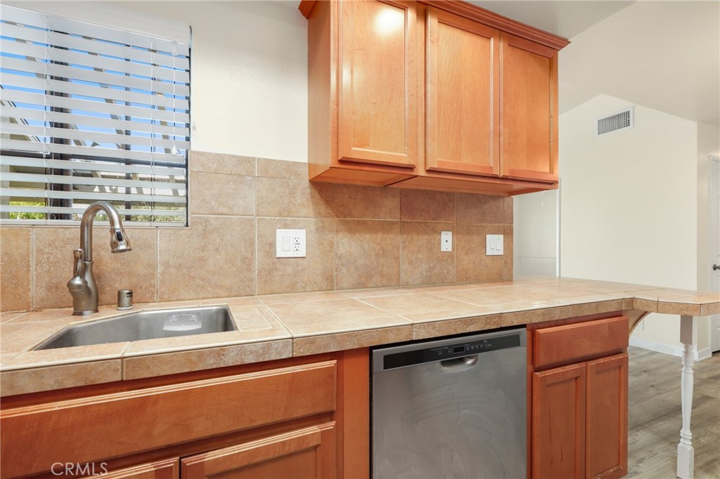 1101 Packers Circle 8