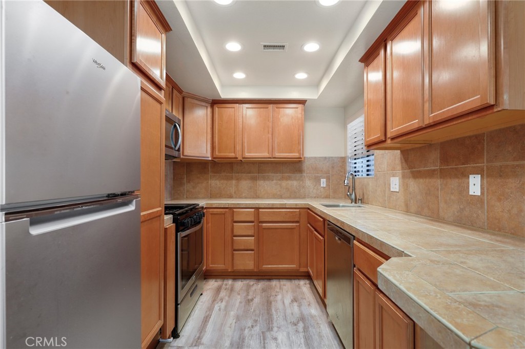 1101 Packers Circle 8