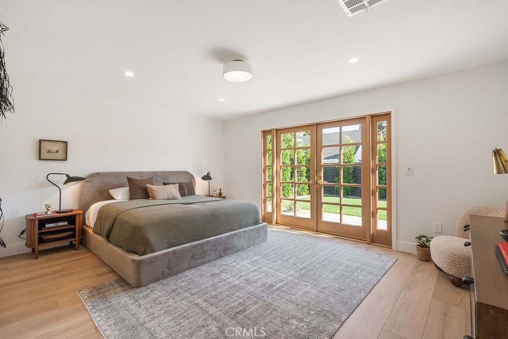 1079 Visalia Drive