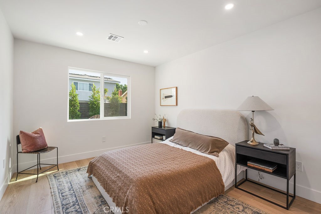 1079 Visalia Drive