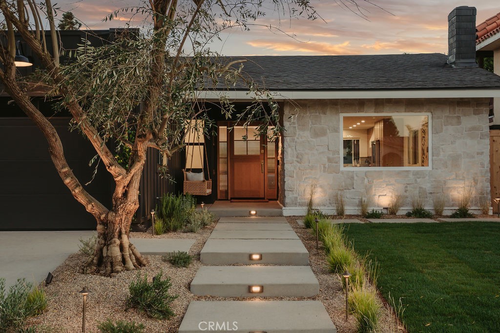 1079 Visalia Drive