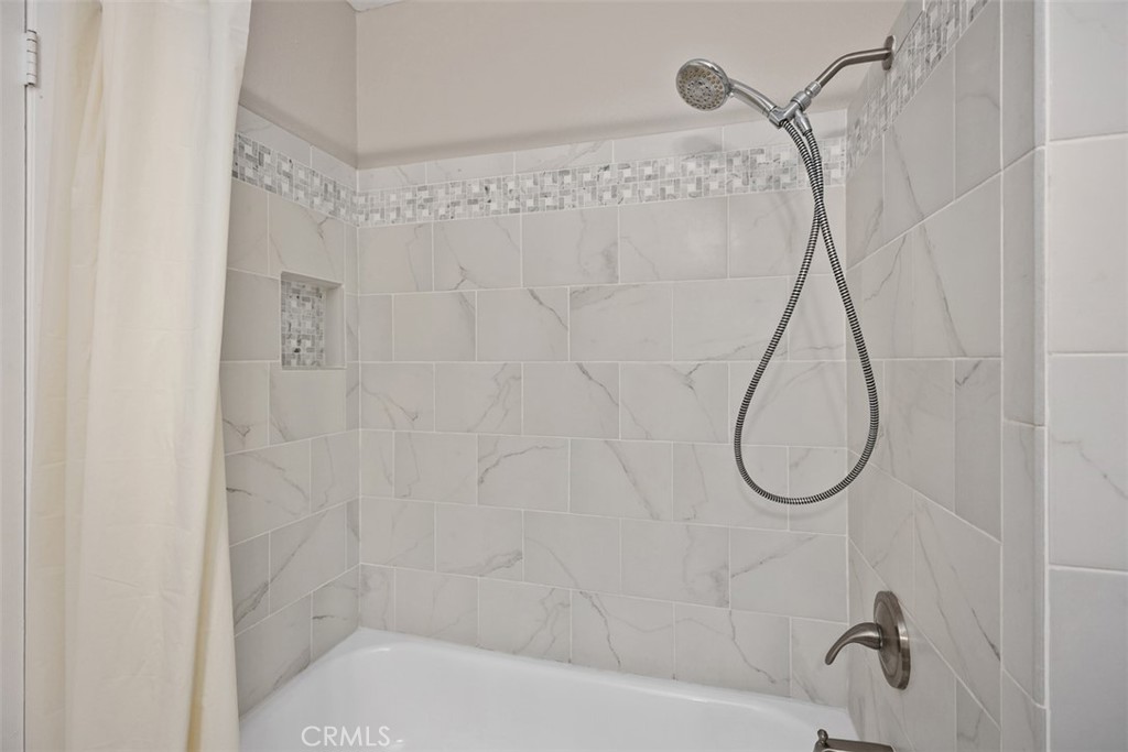 25162 Chestnutwood 47