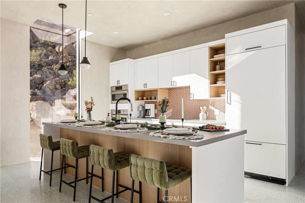 1824 Mountain Shadow Road