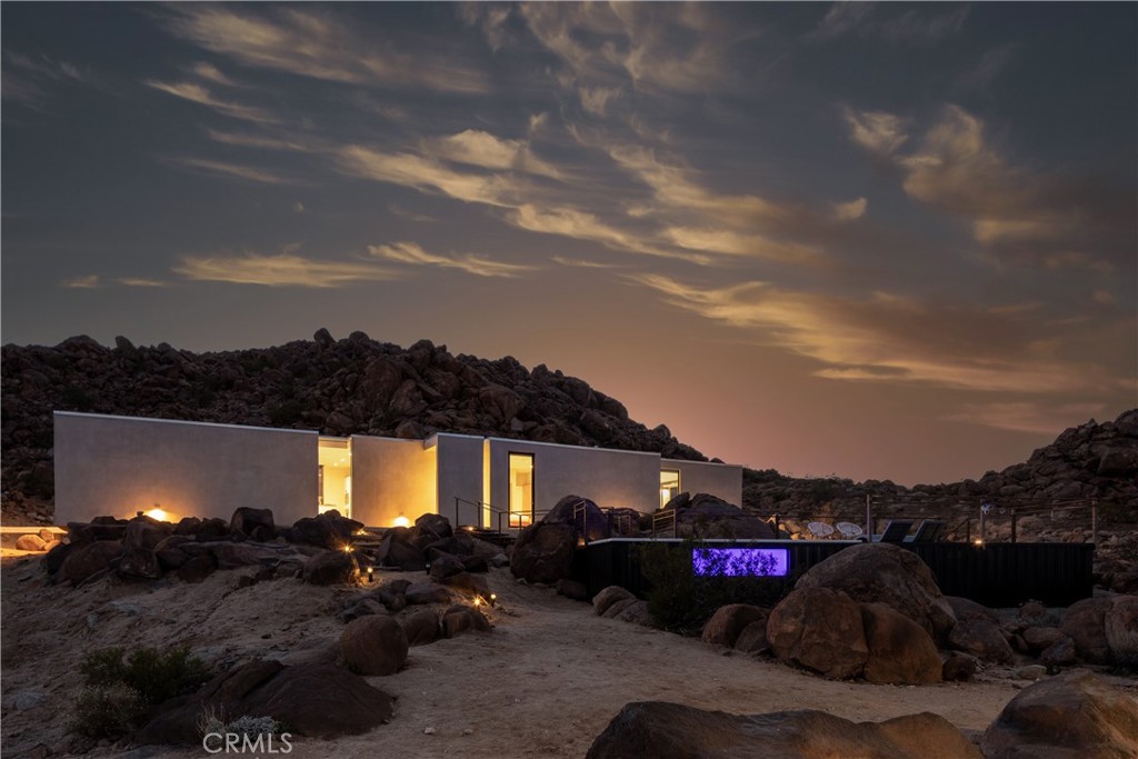 1824 Mountain Shadow Road