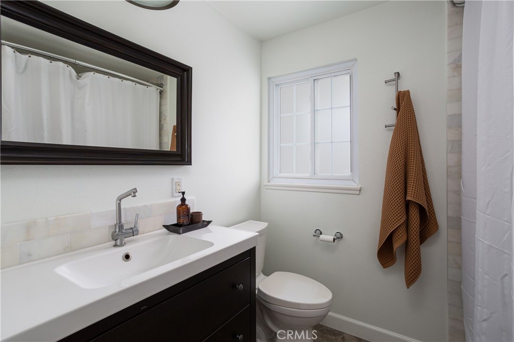 3133 Bermuda Dr