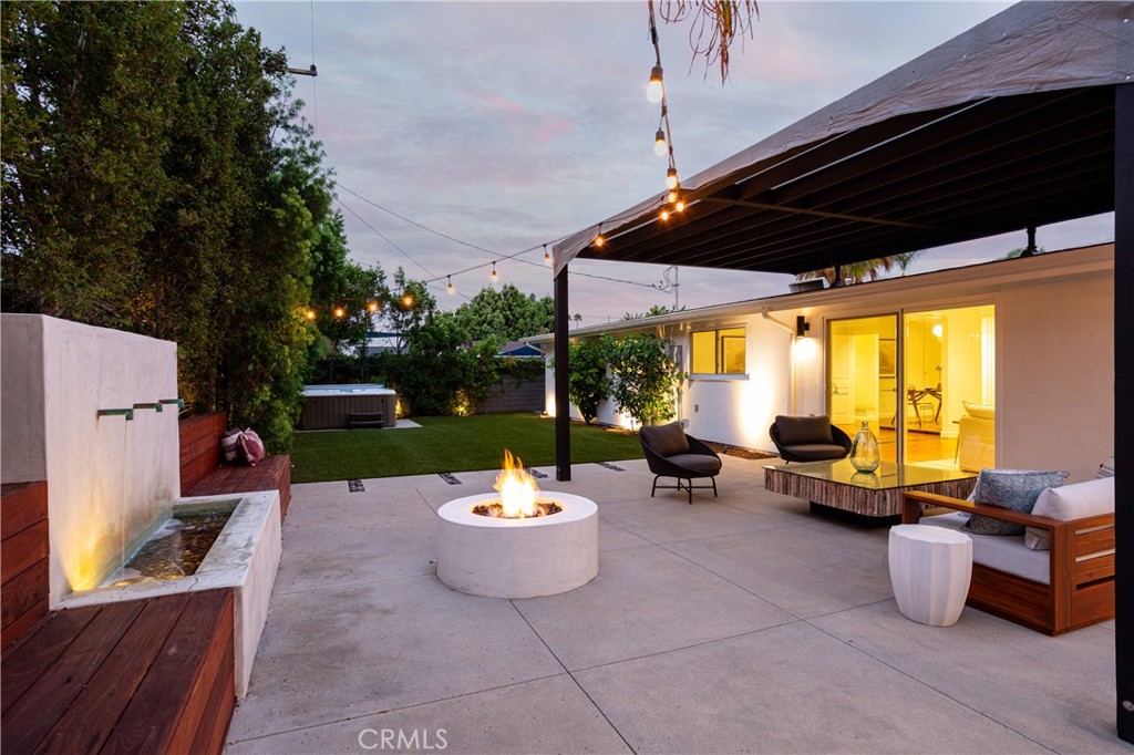 3133 Bermuda Dr