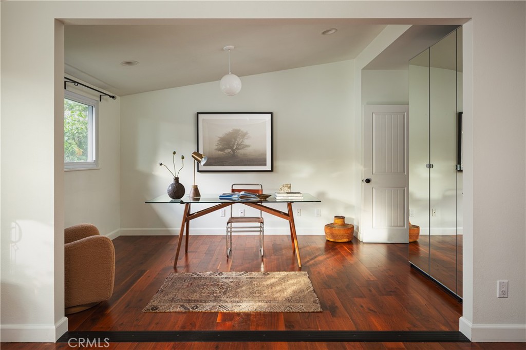 3133 Bermuda Dr