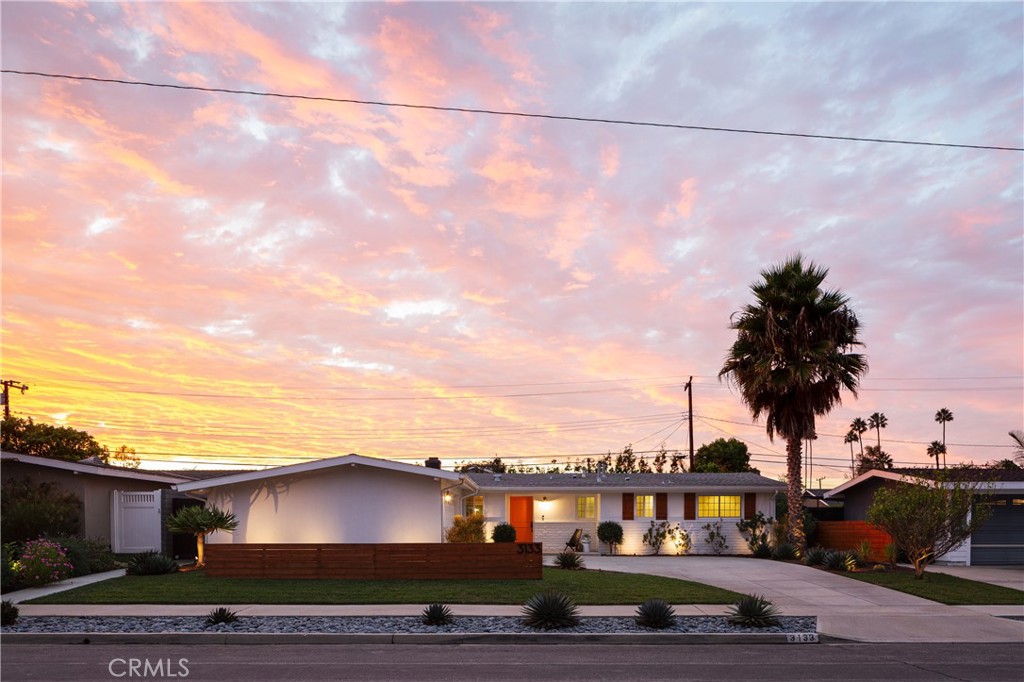 3133 Bermuda Dr