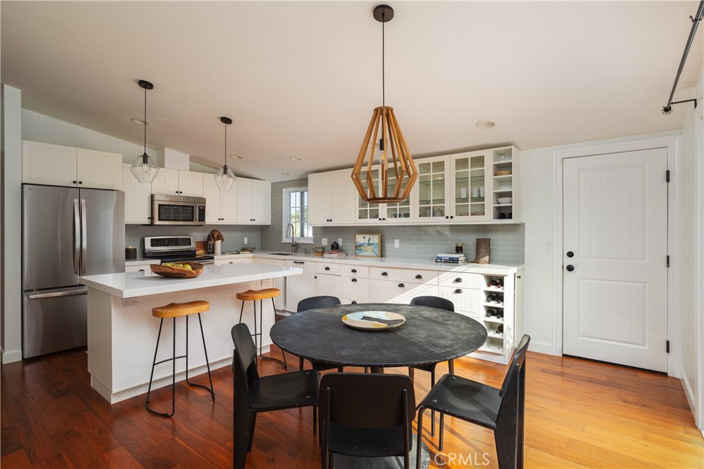 3133 Bermuda Dr