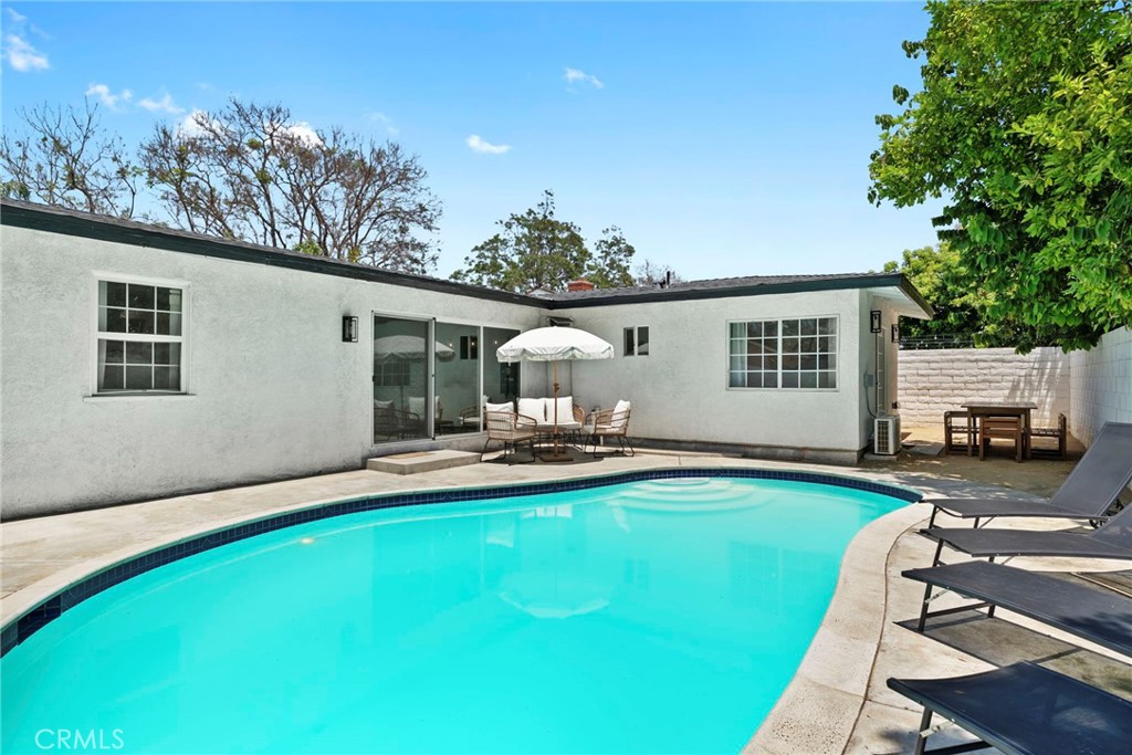 2214 Edna Drive