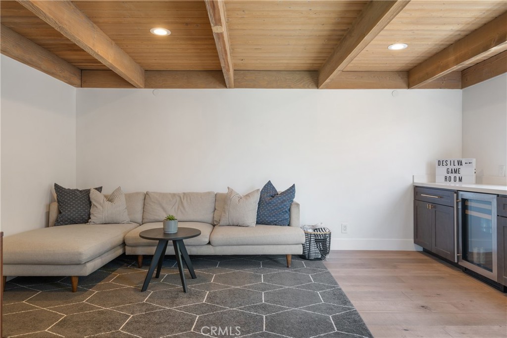 1235 Santiago Dr