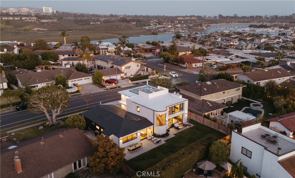 1235 Santiago Dr