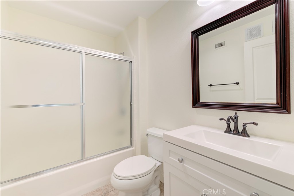 87 Three Vines Court