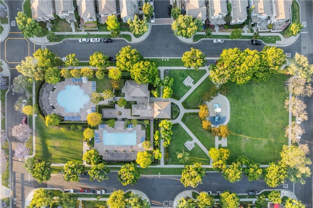 87 Three Vines Court