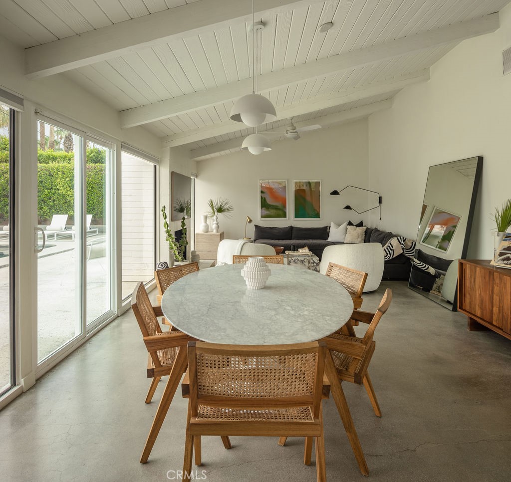 965 E Twin Palms