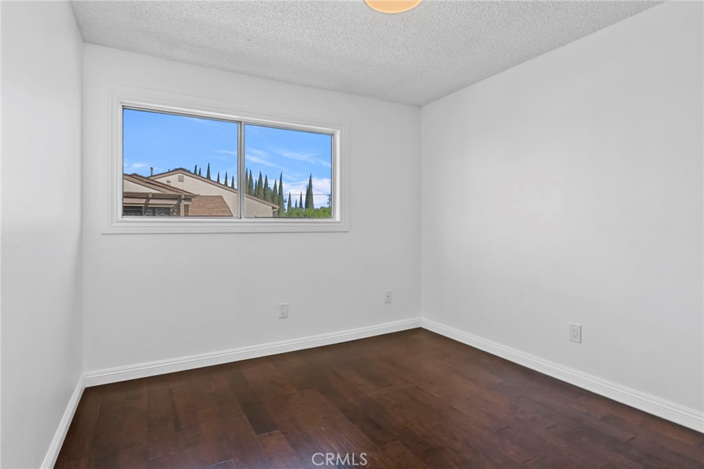 5112 W 1st C