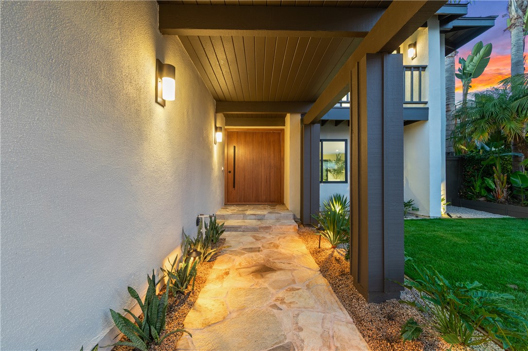 19321 Manor Point Circle