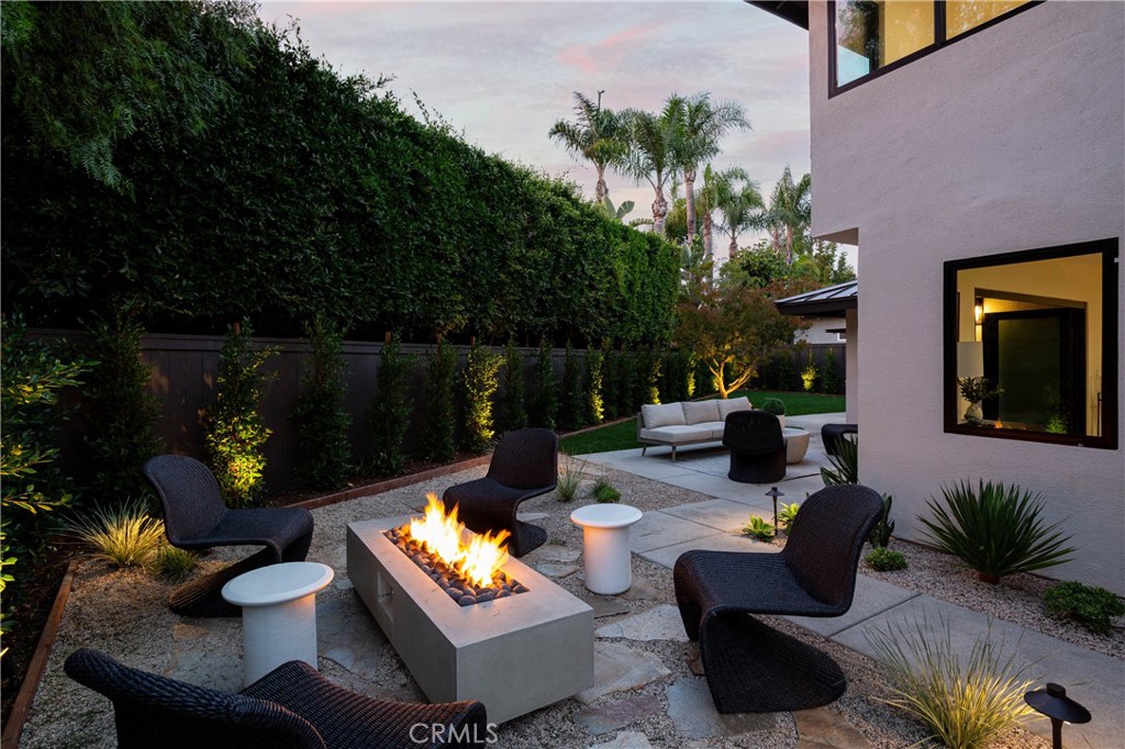 19321 Manor Point Circle