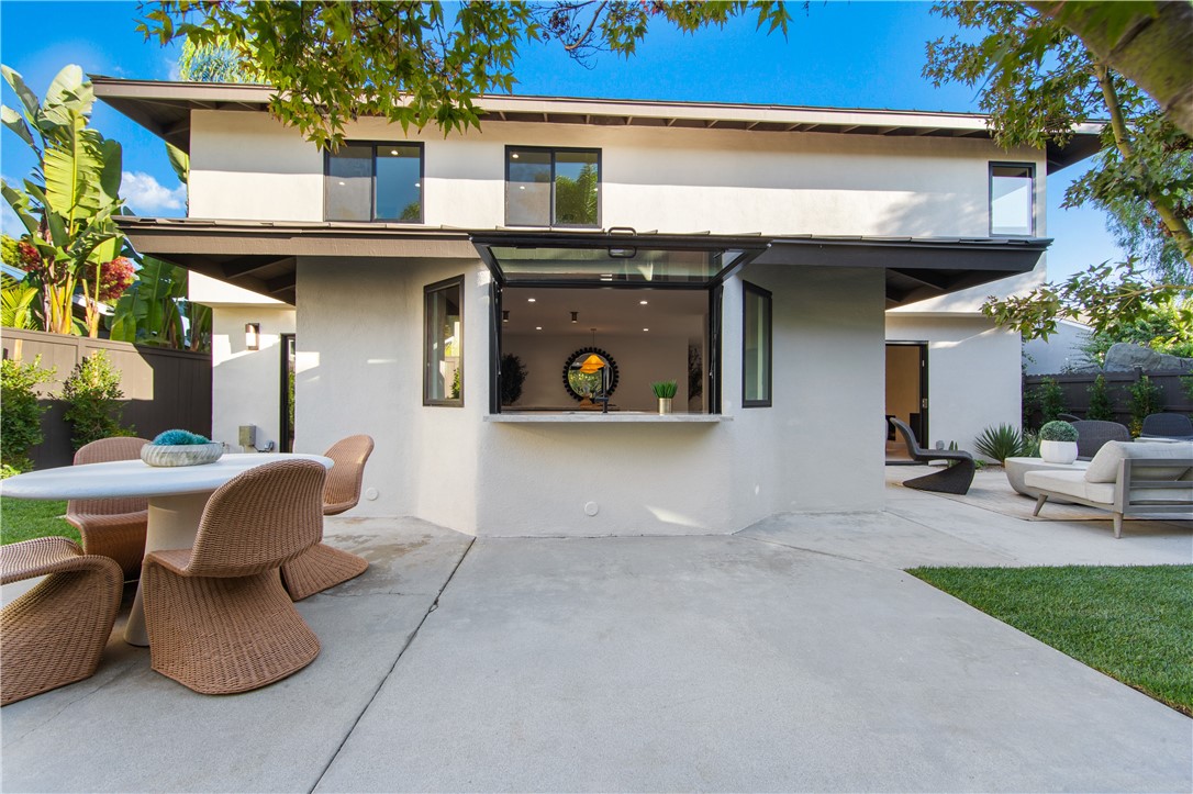 19321 Manor Point Circle