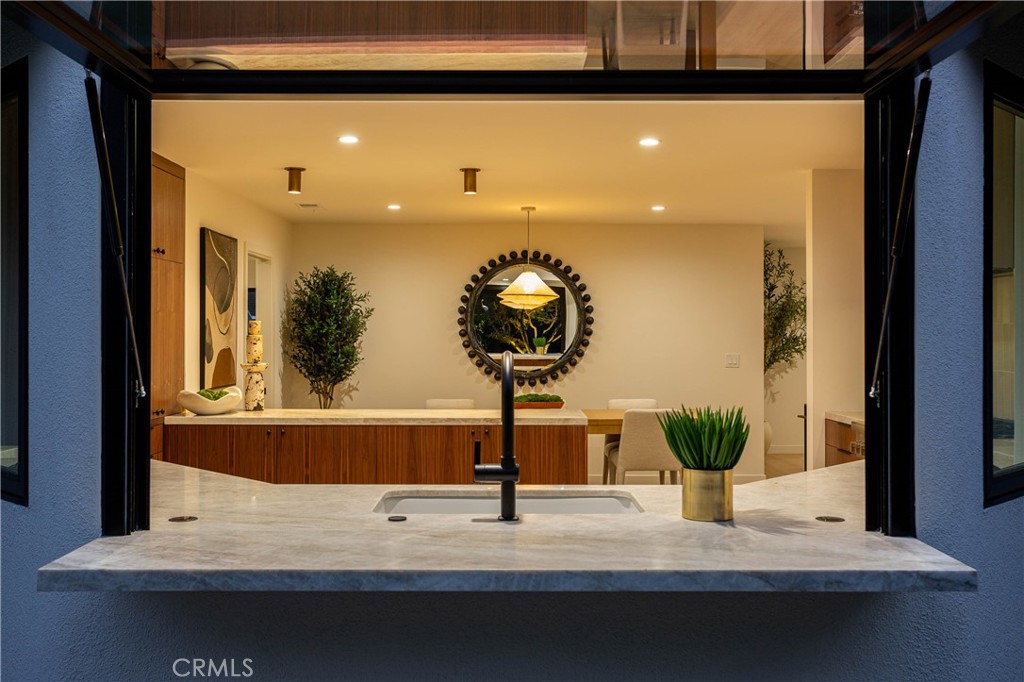 19321 Manor Point Circle