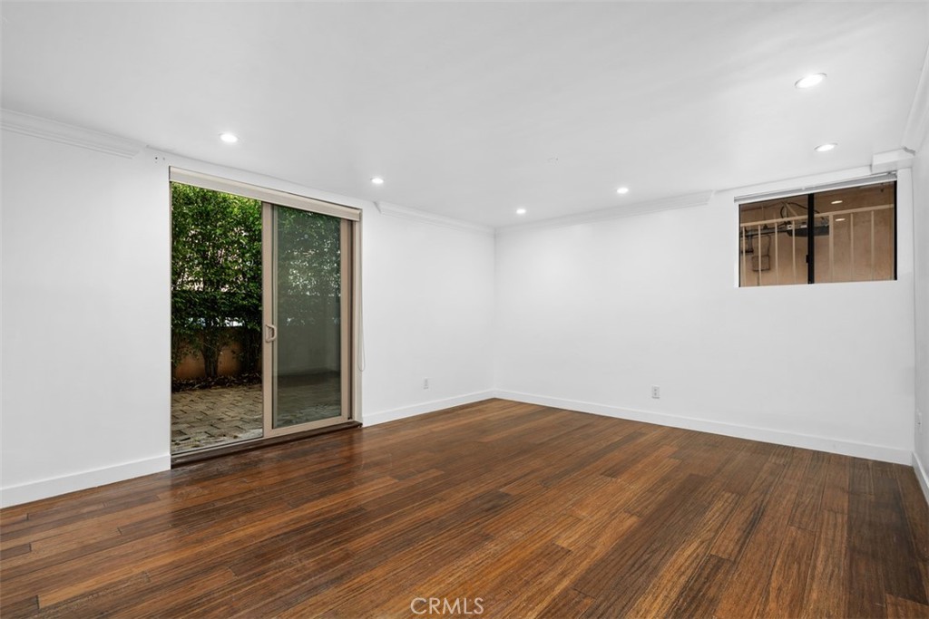 11816 Gorham Avenue 110