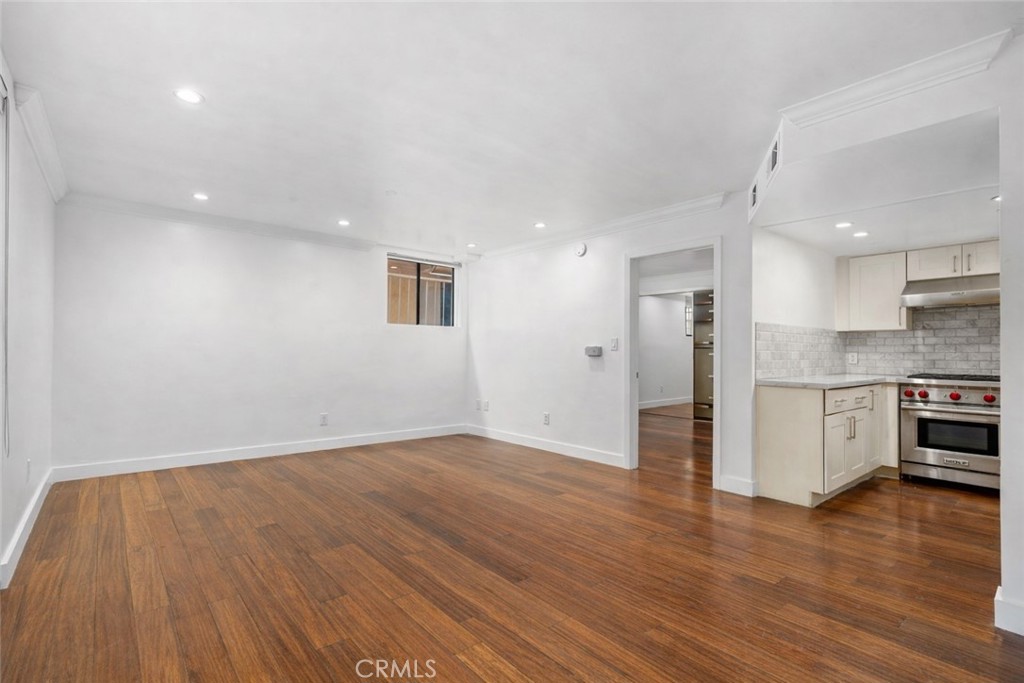 11816 Gorham Avenue 110