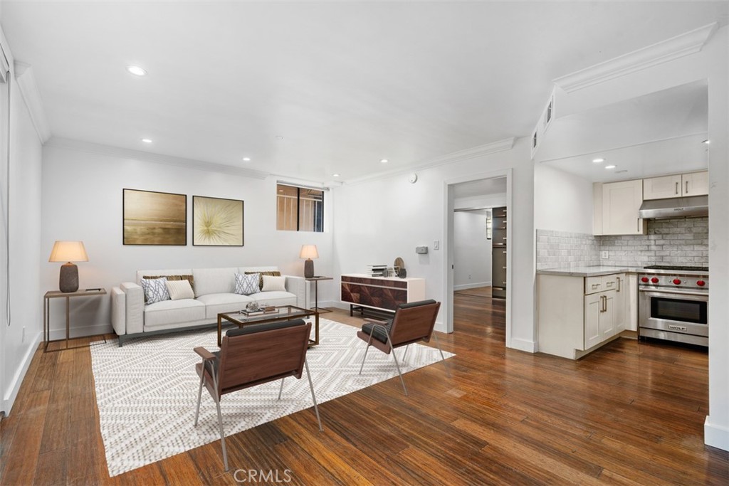 11816 Gorham Avenue 110