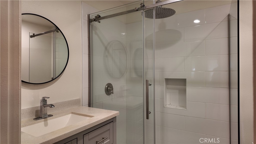 700 Golden Springs A